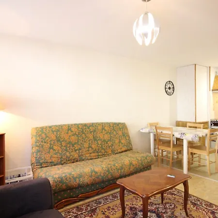 F2 Bis De 45m² Avec Balcon, Parking Et Confort Au Mont-dore - Fr-1-415-116 Le Mont-Dore